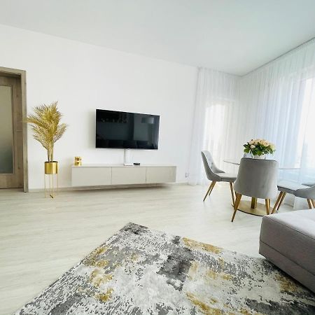 New Luxury City Centre Apartment With Panoramic View, Free Parking Братислава Екстериор снимка